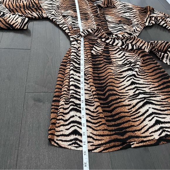 Fashion Nova Brown and Black Animal Print Dress Size Medium - Picture 7 of 8